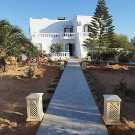 Villa Solaris Djerba, hotel a El Guecheïne