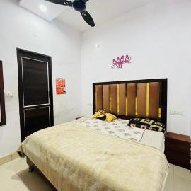 Bloom Hotel, hotell sihtkohas Jagādhri
