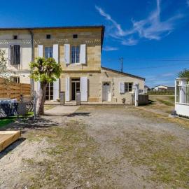 Maison de charme à st émilion, hotel in Saint-Émilion