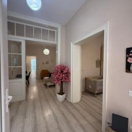 Limore Hostel, hotel in Tirana
