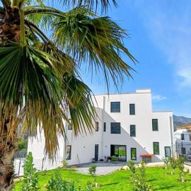 Casa la Perla Solo adultos, hotel u gradu 'Béznar'