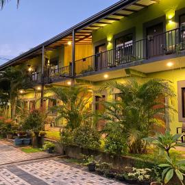 The Paramount Lodge & Villas, hotel in Polonnaruwa