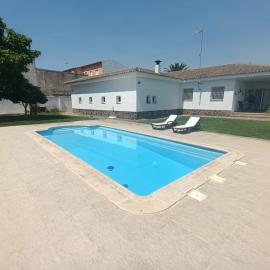 La Casa de la Palmera Toledo、Azucaicaのホテル