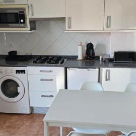 SUA Fuego Apartamento 3، فندق في Sopuerta