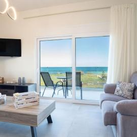 Endless Blue Escape, Sea View Apartment, hotel em Stavromenos