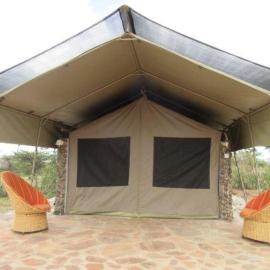 Odupoi Lodge, hotel in Maji Moto