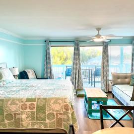 Cedar Key Islands Dolphins Cay Condo, hotel in Cedar Key