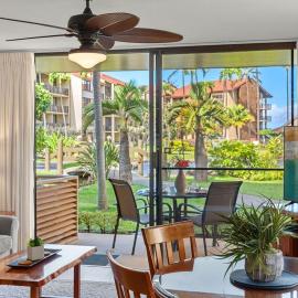 Papakea H107 1 bedroom, 1 bath OceanView condo, hotel in Kaanapali