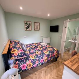 Clover Road Guest Suite