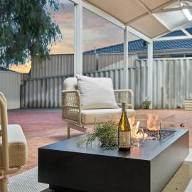 Coastal Escape near Beach, 5BR Sleeps 10 Fire pit, hotel a Quinns Rocks