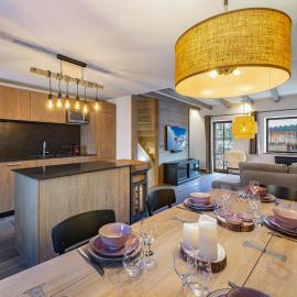 Chalet moderne Méribel, skis aux pieds, animaux admis - FR-1-566-20, hotel a Les Allues