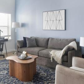Landing Chic 1BD Game Room Courtyard, hotel em Chapel Hill
