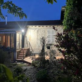 Maison et Jardin, Hotel in Privas