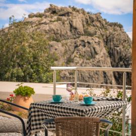 Vrachos Nature Lodges DAPHNE 2, Private pool，聖加利尼的飯店