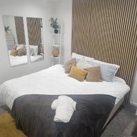 7 mins to City Centre, Entire Cosy Home in The Meadows, Nottingham