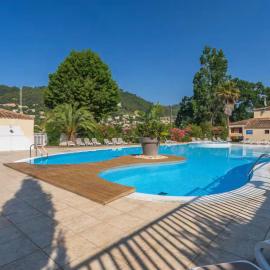 Chalet a louer avec piscine, hotel a Solliès-Toucas