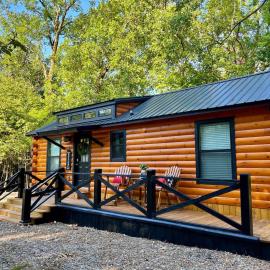 Honey Creek Cabin: Hochatown-Broken Bow, hotel in Broken Bow