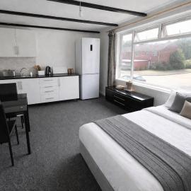 Self-contained Studio Slough, Berkshire, hotel a Canvey