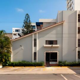 Roy Arias Suites & Residences