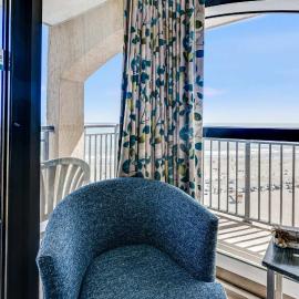 Beautifully Decorated Condo with Amzing Ocean View, hotell i Myrtle Beach