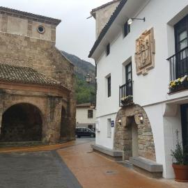 Casa Rural Las Pedrolas, hotel u gradu 'Arnedillo'