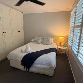 Peaceful Merewether Family Home, hotel v mestu Merewether