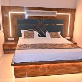 HOMESTAY KT palace, hotel in Varanasi