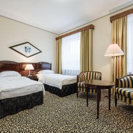 Elegantne tuba kahele twin Viljandi Grand Hotelliga samas hoones!, hotel em Viljandi