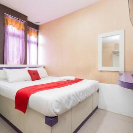 RedDoorz Plus near Stasiun Bekasi