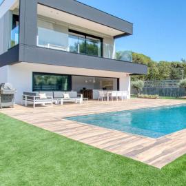Villa moderne avec piscine