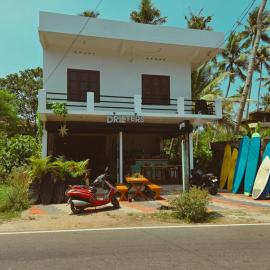 Drifters Surf Eat Stay, hotel Kappil városában