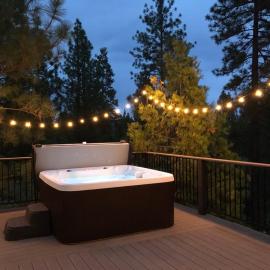 Large Deck & Spa & Games & Vaulted Ceiling Cabin