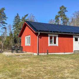 Nice Home In Kulltorp With Wifi, hotel in Kulltorp