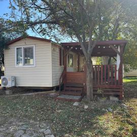 Mobile house Zvijezda Danica, hotel u gradu Vodice