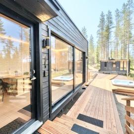 Spa Cabin by Hossaville, hotelli Hossassa