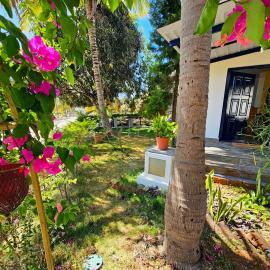 House of Helen - Serene Villa Amidst Nature, hotel i Nandigunda