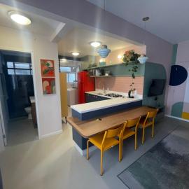 Incrível apto com banheira e garagem perto de tudo, hotel in Florianópolis