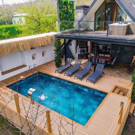 Shore of Sapanca Lake Çatı Villa Lakehouse, khách sạn ở Kartepe