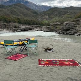 Wild Camping Vjosa, hotel a Përmet