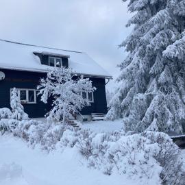Ferienhaus Rennsteigblick – hotel w mieście Eisfeld
