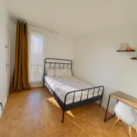 Chambre confortable proche Disneyland et à 15 min de Paris, hotel en Chelles