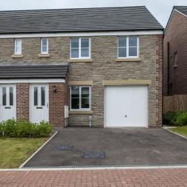 Cosy 3 Bed Near Beaches, Cardiff & Brecon Beacons, Hotel in Coity