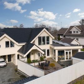 Viesnīca Villa Stavanger 5 bedrooms 5 bathrooms and large swimming pool Stavangerā