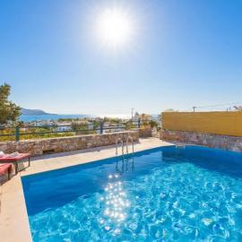 Odysseus Villa, hotel u gradu Plaka