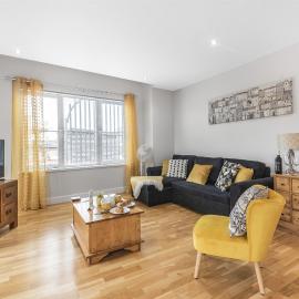 Eleven Popeshead - 2 bed, 2 bath central apartment