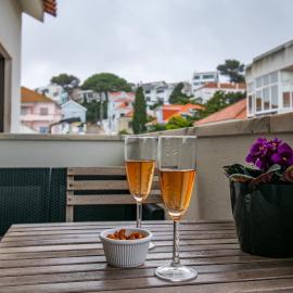 Parede Coastal Family Retreat