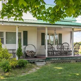 Dreamers 3BR Farmhouse In Leelanau, khách sạn ở Cedar