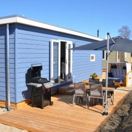 Ferienhaus Deichkoje - ANKERPLATZ DAHME, Haus in Dünengelände, Strandkorb, Gasgrill, WLAN, hotel in Dahme