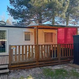 Sophie Mobil-home 201, hotel in La Roque-dʼAnthéron