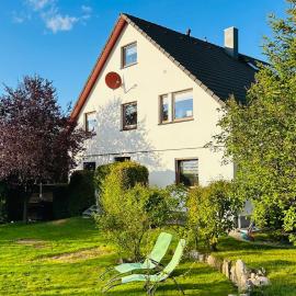Ferienwohnung-/Haus mit kostenfreiem Parkplatz, hotelli kohteessa Kurort Altenberg